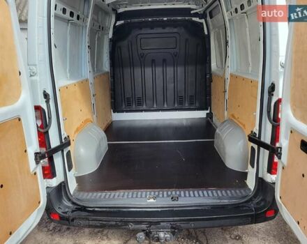 Білий Рено Мастєр, об'ємом двигуна 2.3 л та пробігом 173 тис. км за 13850 $, фото 3 на Automoto.ua
