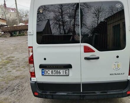 Белый Рено Мастер, объемом двигателя 2.3 л и пробегом 326 тыс. км за 16300 $, фото 3 на Automoto.ua