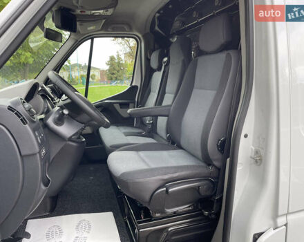 Рено Мастєр 2015 у Радивилове на Automoto.ua Білий Рено Мастєр, об'ємом двигуна 2.3 л та пробігом 280 тис. км за 14500 $, фото 28 на Automoto.ua