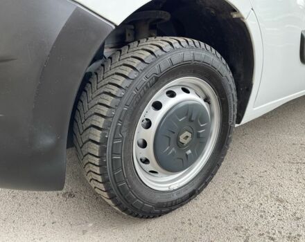 Рено Мастер 2015 в Радивилове на Automoto.ua Белый Рено Мастер, объемом двигателя 2.3 л и пробегом 280 тыс. км за 14500 $, фото 7 на Automoto.ua