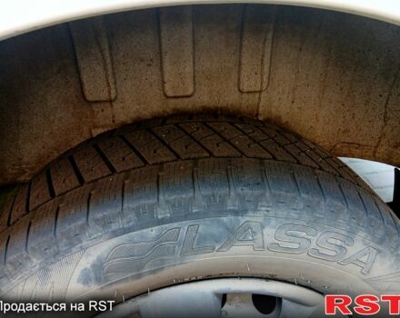 Рено Мастер 2015 в Змиеве на Automoto.ua Белый Рено Мастер, объемом двигателя 2.3 л и пробегом 223 тыс. км за 14000 $, фото 7 на Automoto.ua