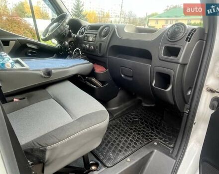 Білий Рено Мастєр, об'ємом двигуна 2.3 л та пробігом 386 тис. км за 15000 $, фото 2 на Automoto.ua