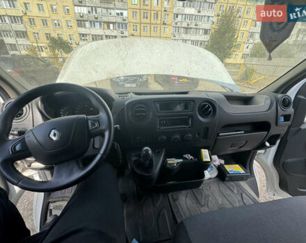 Белый Рено Мастер, объемом двигателя 2.3 л и пробегом 2 тыс. км за 13500 $, фото 1 на Automoto.ua