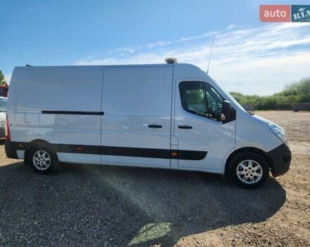 Белый Рено Мастер, объемом двигателя 2.3 л и пробегом 242 тыс. км за 15200 $, фото 2 на Automoto.ua