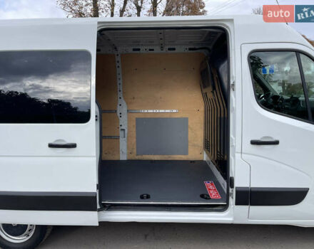 Рено Мастєр 2015 у Радивилове на Automoto.ua Білий Рено Мастєр, об'ємом двигуна 2.3 л та пробігом 280 тис. км за 14500 $, фото 44 на Automoto.ua