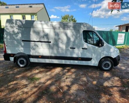 Белый Рено Мастер, объемом двигателя 2.3 л и пробегом 242 тыс. км за 15700 $, фото 3 на Automoto.ua