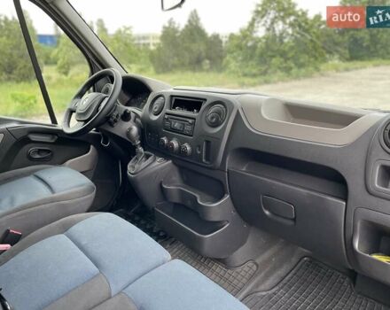 Белый Рено Мастер, объемом двигателя 2.3 л и пробегом 245 тыс. км за 17900 $, фото 15 на Automoto.ua
