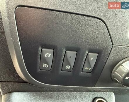 Белый Рено Мастер, объемом двигателя 2.3 л и пробегом 270 тыс. км за 16700 $, фото 35 на Automoto.ua