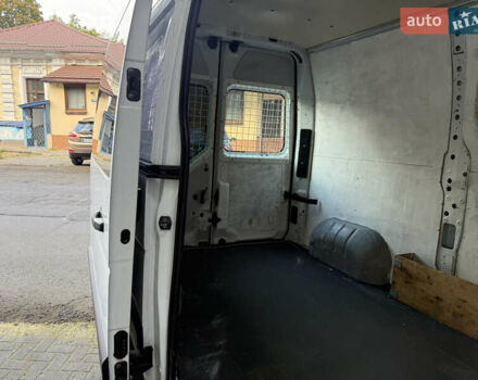Белый Рено Мастер, объемом двигателя 2.3 л и пробегом 281 тыс. км за 15000 $, фото 5 на Automoto.ua