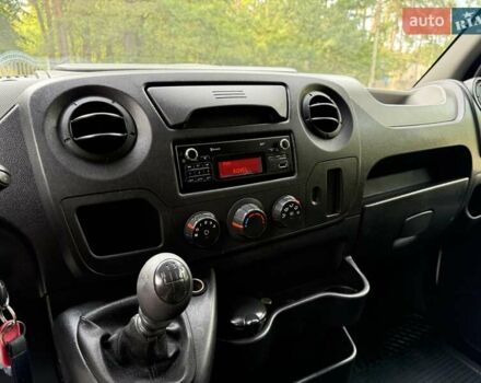 Белый Рено Мастер, объемом двигателя 2.3 л и пробегом 245 тыс. км за 12700 $, фото 37 на Automoto.ua