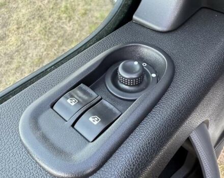 Белый Рено Мастер, объемом двигателя 2.3 л и пробегом 270 тыс. км за 16700 $, фото 28 на Automoto.ua