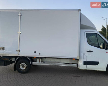 Белый Рено Мастер, объемом двигателя 2.3 л и пробегом 344 тыс. км за 15300 $, фото 9 на Automoto.ua