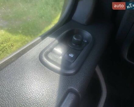 Білий Рено Мастєр, об'ємом двигуна 2.3 л та пробігом 450 тис. км за 14800 $, фото 13 на Automoto.ua