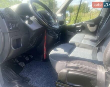 Білий Рено Мастєр, об'ємом двигуна 2.3 л та пробігом 450 тис. км за 14800 $, фото 22 на Automoto.ua