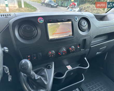 Белый Рено Мастер, объемом двигателя 2.3 л и пробегом 135 тыс. км за 17950 $, фото 41 на Automoto.ua