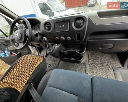 Білий Рено Мастєр, об'ємом двигуна 2.3 л та пробігом 640 тис. км за 13600 $, фото 10 на Automoto.ua