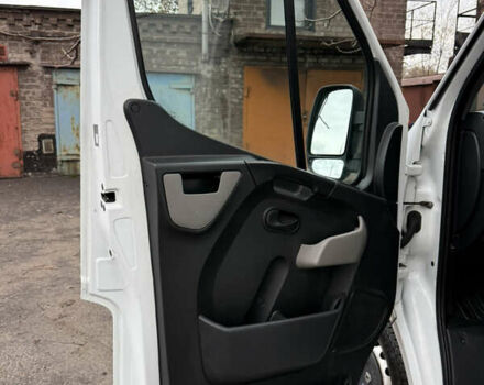 Білий Рено Мастєр, об'ємом двигуна 2.3 л та пробігом 300 тис. км за 11800 $, фото 13 на Automoto.ua