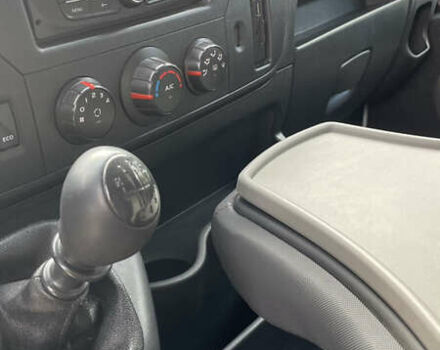 Белый Рено Мастер, объемом двигателя 2.3 л и пробегом 315 тыс. км за 14800 $, фото 31 на Automoto.ua