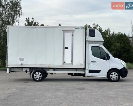 Белый Рено Мастер, объемом двигателя 2.3 л и пробегом 245 тыс. км за 17900 $, фото 7 на Automoto.ua