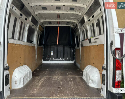 Белый Рено Мастер, объемом двигателя 2.3 л и пробегом 390 тыс. км за 13500 $, фото 31 на Automoto.ua