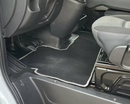 Белый Рено Мастер, объемом двигателя 2.3 л и пробегом 315 тыс. км за 14800 $, фото 27 на Automoto.ua