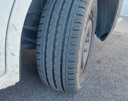 Білий Рено Мастєр, об'ємом двигуна 2.3 л та пробігом 250 тис. км за 12800 $, фото 24 на Automoto.ua