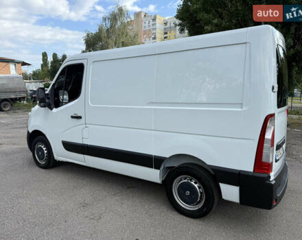 Белый Рено Мастер, объемом двигателя 2.3 л и пробегом 260 тыс. км за 15000 $, фото 2 на Automoto.ua