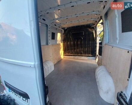 Белый Рено Мастер, объемом двигателя 2.3 л и пробегом 260 тыс. км за 12500 $, фото 1 на Automoto.ua