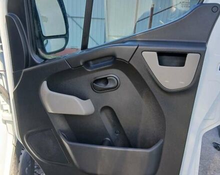 Белый Рено Мастер, объемом двигателя 2.3 л и пробегом 162 тыс. км за 17500 $, фото 11 на Automoto.ua