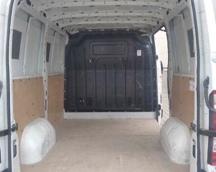 Білий Рено Мастєр, об'ємом двигуна 2.3 л та пробігом 145 тис. км за 11500 $, фото 3 на Automoto.ua