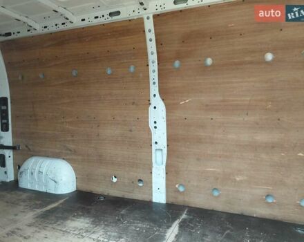 Белый Рено Мастер, объемом двигателя 2.3 л и пробегом 282 тыс. км за 13900 $, фото 14 на Automoto.ua