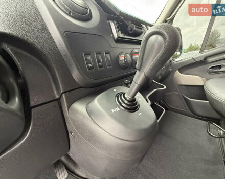 Білий Рено Мастєр, об'ємом двигуна 2.3 л та пробігом 260 тис. км за 19900 $, фото 16 на Automoto.ua