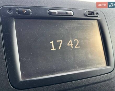 Белый Рено Мастер, объемом двигателя 2.3 л и пробегом 265 тыс. км за 16190 $, фото 17 на Automoto.ua