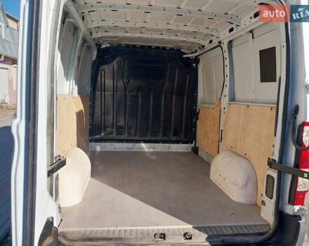 Белый Рено Мастер, объемом двигателя 2.3 л и пробегом 260 тыс. км за 12500 $, фото 11 на Automoto.ua