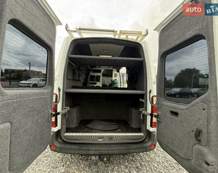 Білий Рено Мастєр, об'ємом двигуна 2.3 л та пробігом 260 тис. км за 19900 $, фото 33 на Automoto.ua