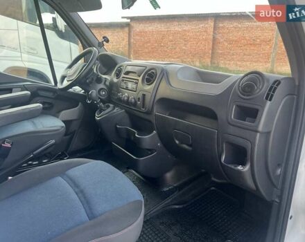 Белый Рено Мастер, объемом двигателя 2.3 л и пробегом 250 тыс. км за 17500 $, фото 14 на Automoto.ua