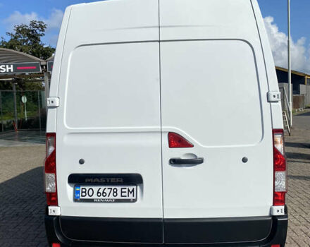 Белый Рено Мастер, объемом двигателя 2.3 л и пробегом 246 тыс. км за 15450 $, фото 3 на Automoto.ua