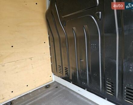 Белый Рено Мастер, объемом двигателя 2.3 л и пробегом 190 тыс. км за 15300 $, фото 44 на Automoto.ua