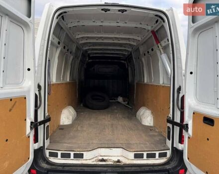 Белый Рено Мастер, объемом двигателя 2.3 л и пробегом 265 тыс. км за 16190 $, фото 4 на Automoto.ua