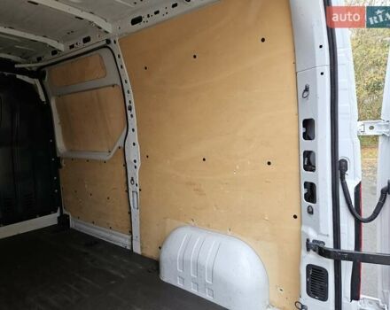Белый Рено Мастер, объемом двигателя 2.3 л и пробегом 190 тыс. км за 15300 $, фото 41 на Automoto.ua
