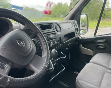 Белый Рено Мастер, объемом двигателя 2.3 л и пробегом 460 тыс. км за 12900 $, фото 12 на Automoto.ua