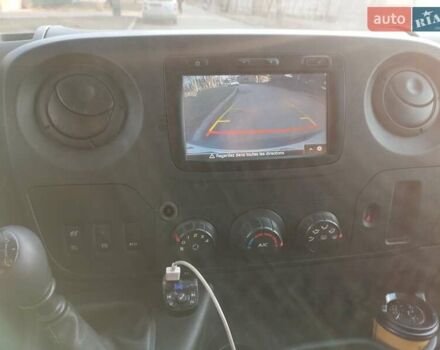 Рено Мастер 2017 в Сумах на Automoto.ua Белый Рено Мастер, объемом двигателя 2.3 л и пробегом 374 тыс. км за 15700 $, фото 10 на Automoto.ua