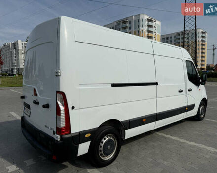 Белый Рено Мастер, объемом двигателя 2.3 л и пробегом 222 тыс. км за 15850 $, фото 3 на Automoto.ua