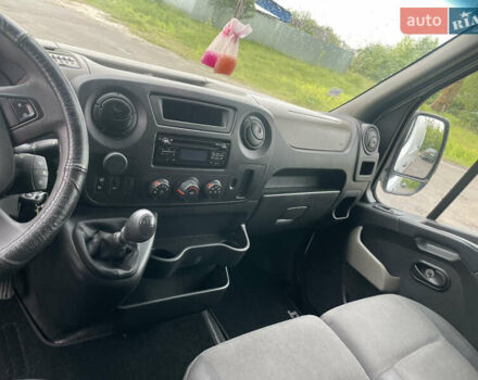 Белый Рено Мастер, объемом двигателя 2.3 л и пробегом 460 тыс. км за 12900 $, фото 16 на Automoto.ua