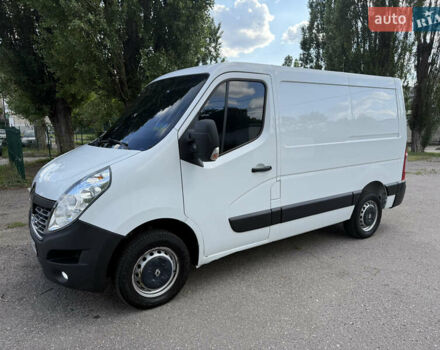 Белый Рено Мастер, объемом двигателя 2.3 л и пробегом 260 тыс. км за 15000 $, фото 1 на Automoto.ua