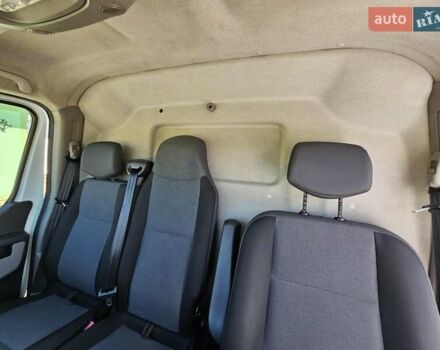 Білий Рено Мастєр, об'ємом двигуна 2.3 л та пробігом 187 тис. км за 15500 $, фото 16 на Automoto.ua