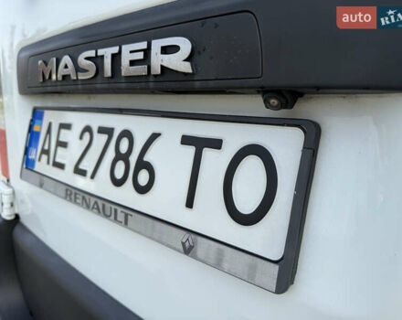 Белый Рено Мастер, объемом двигателя 2.3 л и пробегом 222 тыс. км за 15850 $, фото 8 на Automoto.ua