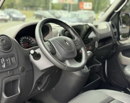 Рено Мастер 2017 в Умани на Automoto.ua Белый Рено Мастер, объемом двигателя 2.3 л и пробегом 260 тыс. км за 19900 $, фото 10 на Automoto.ua