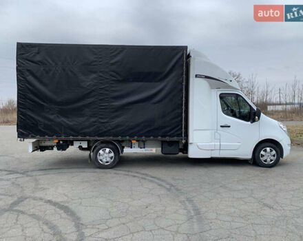 Белый Рено Мастер, объемом двигателя 2.3 л и пробегом 513 тыс. км за 13000 $, фото 5 на Automoto.ua