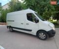 Белый Рено Мастер, объемом двигателя 0 л и пробегом 196 тыс. км за 15499 $, фото 3 на Automoto.ua